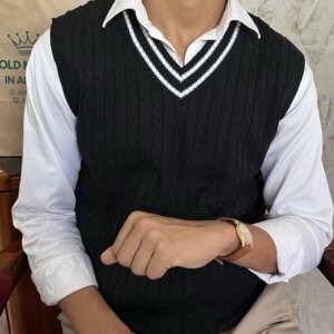 Black swetervest